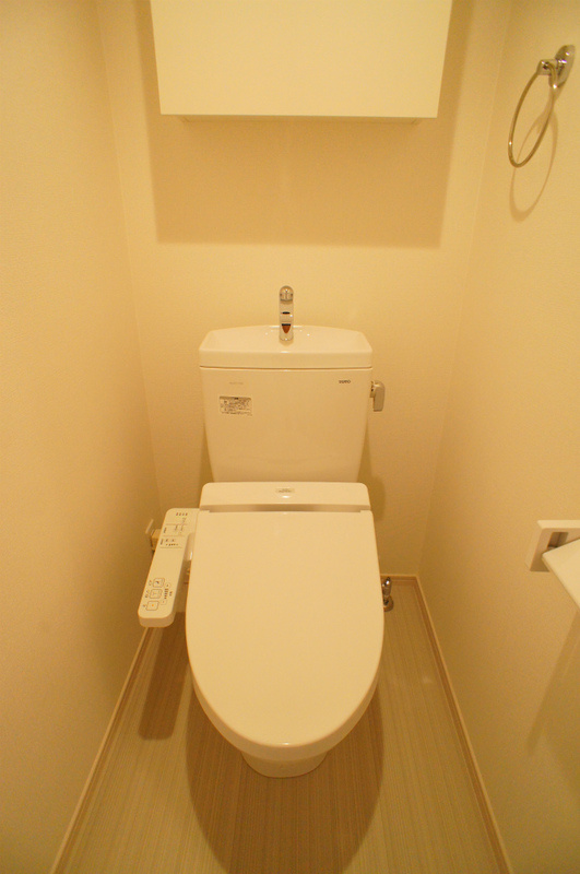 リブリ・シャン.ハイツ 与野本町のトイレ|ゆったりとした空間のトイレです