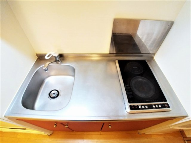 レオパレスアストライアのキッチン|きれいなキッチンです