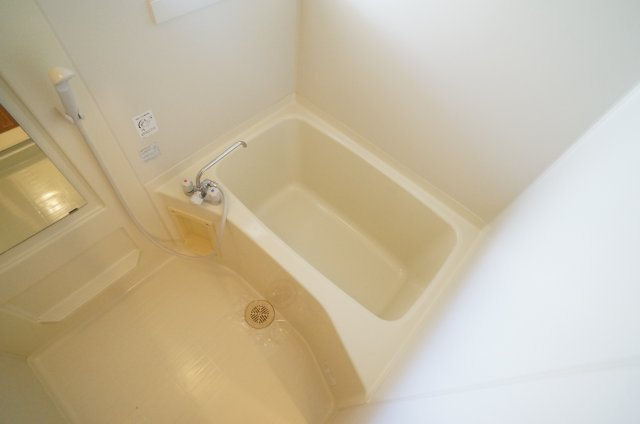 ビオラハウスⅤの浴室|参考、同建物・反転間取りの号室