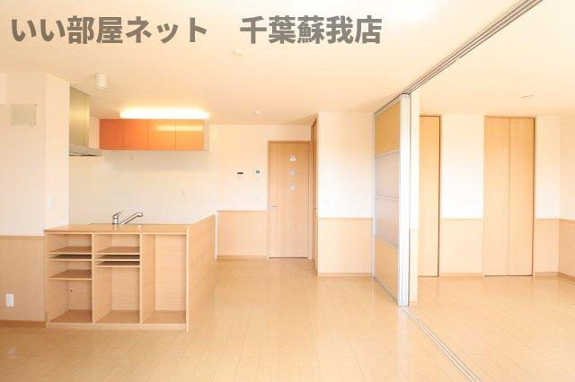 やまぼうしの居間・リビング|使いやすい居間です