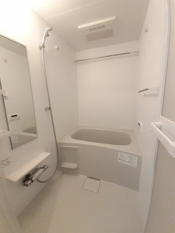 ヒルサイドハウスⅢの浴室|お風呂で日々の疲れを落としましょう