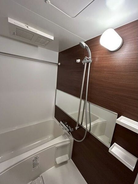 スプランディッド新大阪EASTの浴室