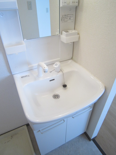 セジュールヴィヴァンの独立洗面台