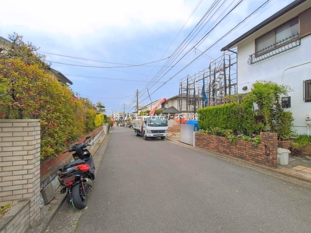 祝成約　八王子市　北野台　新築戸建て　の前面道路含む現地写真|～仲介手数料無料☆八王子ひなた不動産～八王子市北野台　新築戸建て
