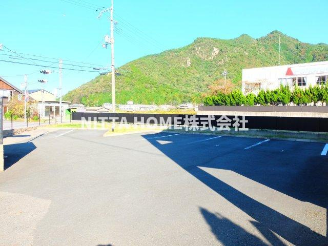 ヴァンベール　いそうの駐車場|敷地内に駐車場があります■