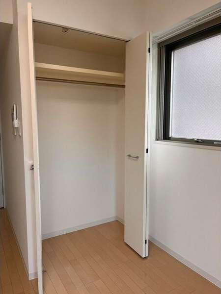 プレサンス泉アーバンゲートの収納