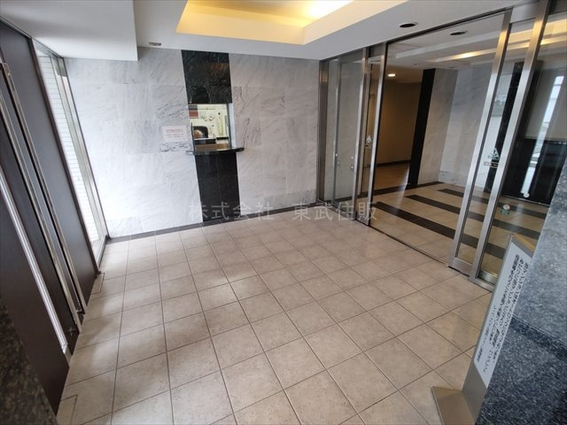 【エントランス】 | レーベンハイム坂戸フューレ | 清潔なエントランスです