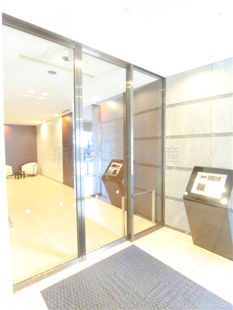 ステーションツインタワーズ糀谷フロントウエストのエントランス