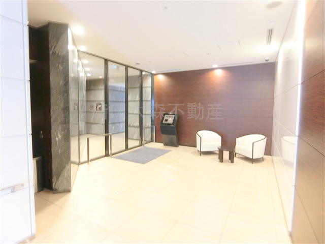 ステーションツインタワーズ糀谷フロントウエストのエントランス|エントランス