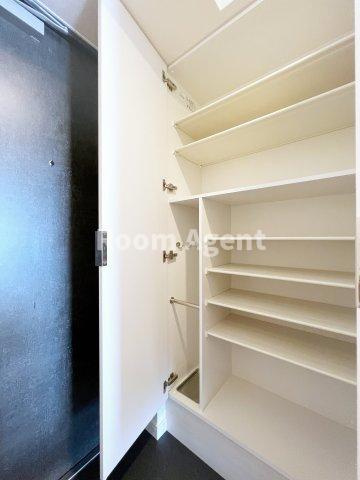 プレサンス久屋大通セントラルパークの玄関