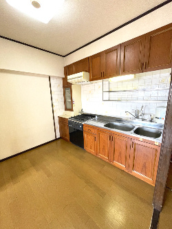 山内シャルム長府のキッチン