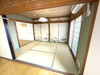 山内シャルム長府の和室