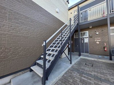 【玄関】 | レオパレス彩の杜