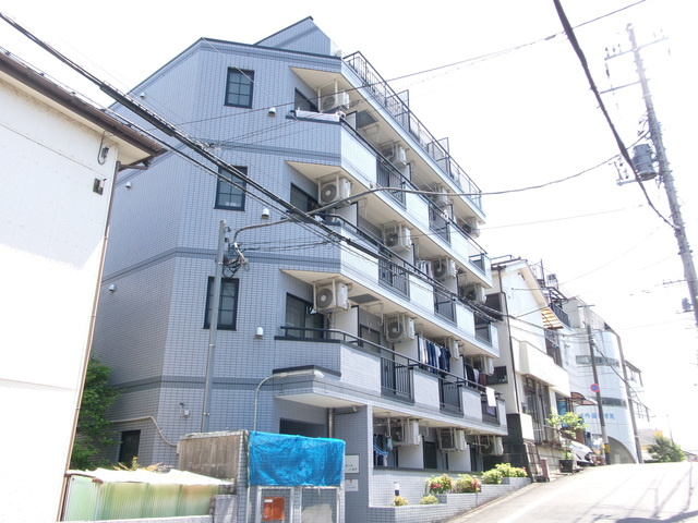 ルミエール八王子の外観