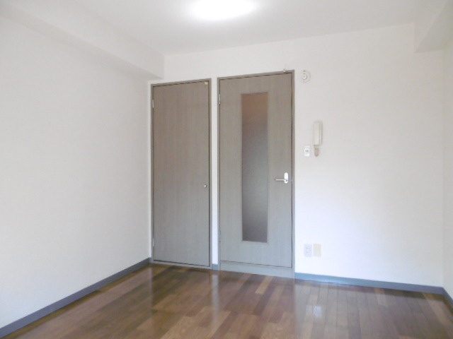 ルミエール八王子の居間・リビング|居室3