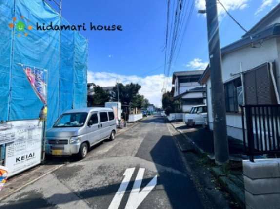 西区中野林3期　新築戸建　GRACE01の前面道路含む現地写真