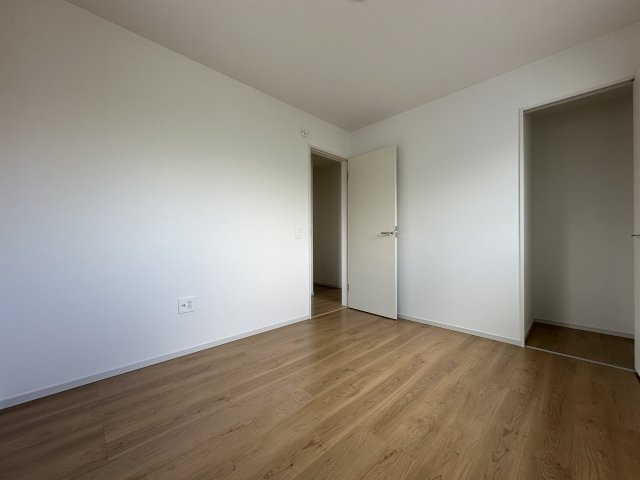 明石市材木町新築戸建の洋室