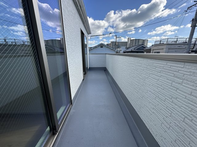明石市材木町新築戸建のバルコニー
