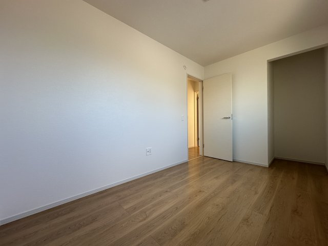 明石市材木町新築戸建の洋室