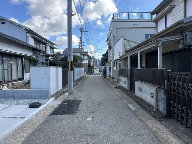 明石市材木町新築戸建の前面道路含む現地写真