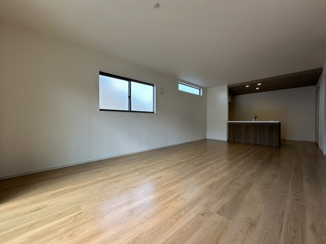 明石市材木町新築戸建の居間・リビング