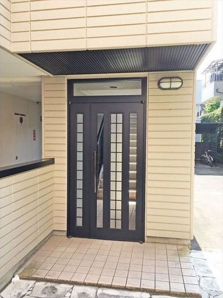 メヘルバン本州のエントランス