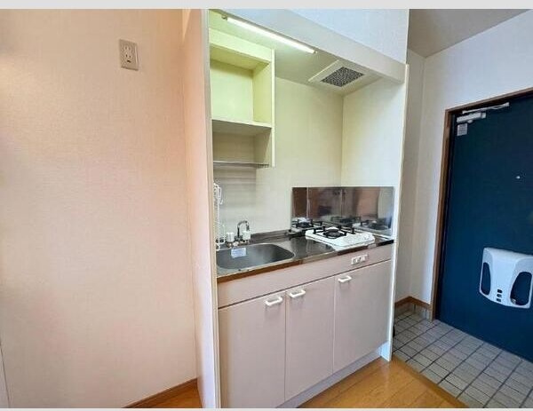 メヘルバン本州のキッチン