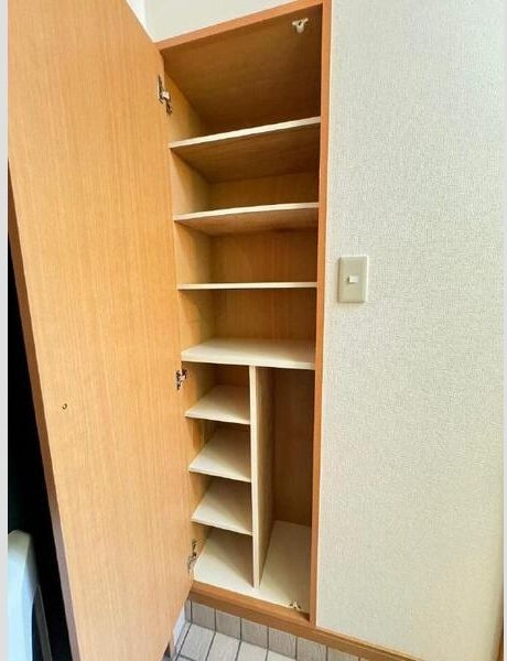 メヘルバン本州の玄関