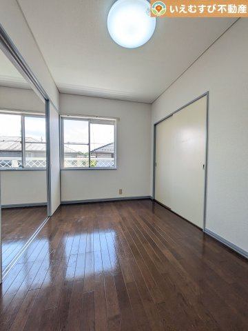 熊谷市万吉　中古戸建の洋室