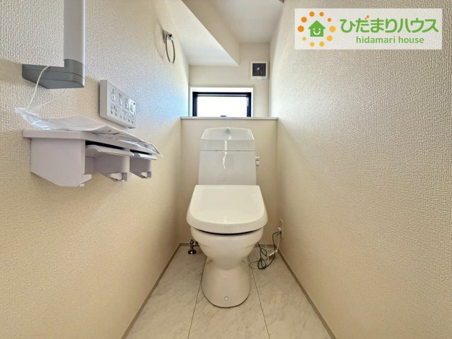 日立市東多賀町3期　新築戸建　2号棟のトイレ|トイレは1F、2F共に完備！取り合いになることがありませんね(^^)/