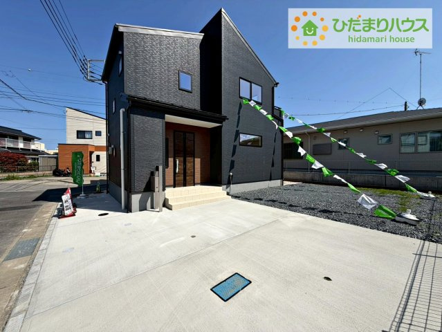 日立市東多賀町3期　新築戸建　2号棟の駐車場|マイホームなら駐車場代がかかりません。しかも、自宅の駐車場で洗車ができます！今までコイン洗車に行っていた手間も省けて、節約にもつながります(^^♪