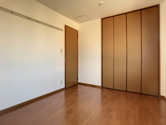 北九州市八幡西区木屋瀬１丁目のアパートの洋室