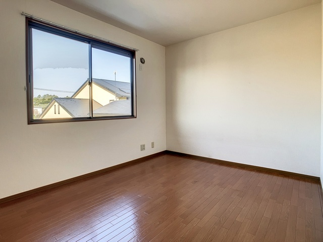 北九州市八幡西区木屋瀬１丁目のアパートの洋室