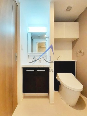 ヒカルサ滝野川の洗面所|独立洗面台です。