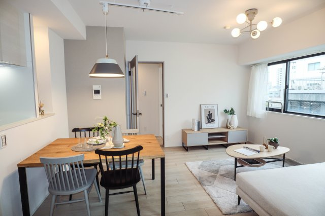 【居間・リビング】 | ベル・アーバニティ同心 | LDにエアコン設置済♪