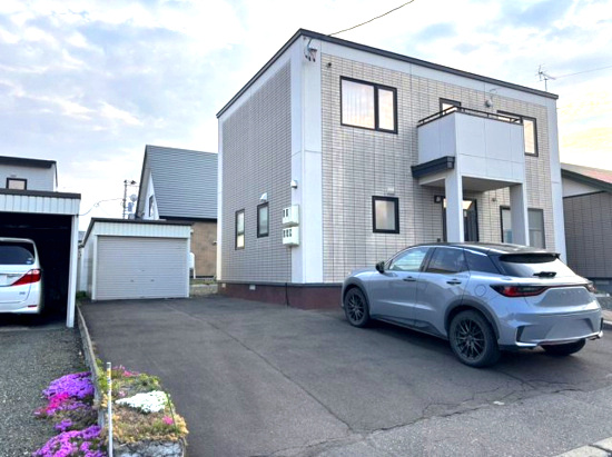 【駐車場】 | 北見市泉町３丁目３番１２　中古売家