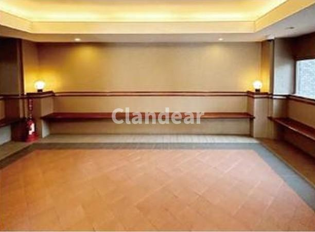 草加パーク・ホームズのロビー|【管理体制良好】隅々まで清掃が行き届いた開放感溢れる空間☆とても気持ちのいい共用部です♪