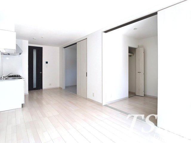 ＡＶＡＮＴＩＯ寝屋川市駅の居間・リビング