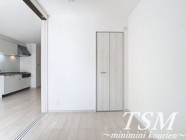 ＡＶＡＮＴＩＯ寝屋川市駅の洋室