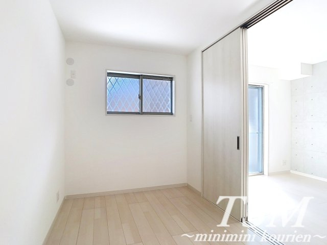 ＡＶＡＮＴＩＯ寝屋川市駅の洋室