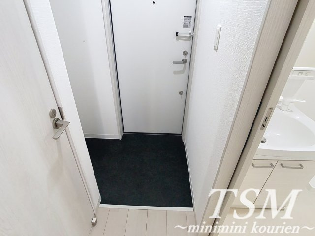 ＡＶＡＮＴＩＯ寝屋川市駅の玄関