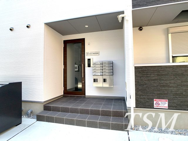 ＡＶＡＮＴＩＯ寝屋川市駅のエントランス