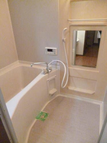 ヴィヴレ綾瀬の浴室