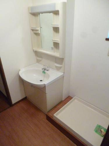 ヴィヴレ綾瀬の独立洗面台