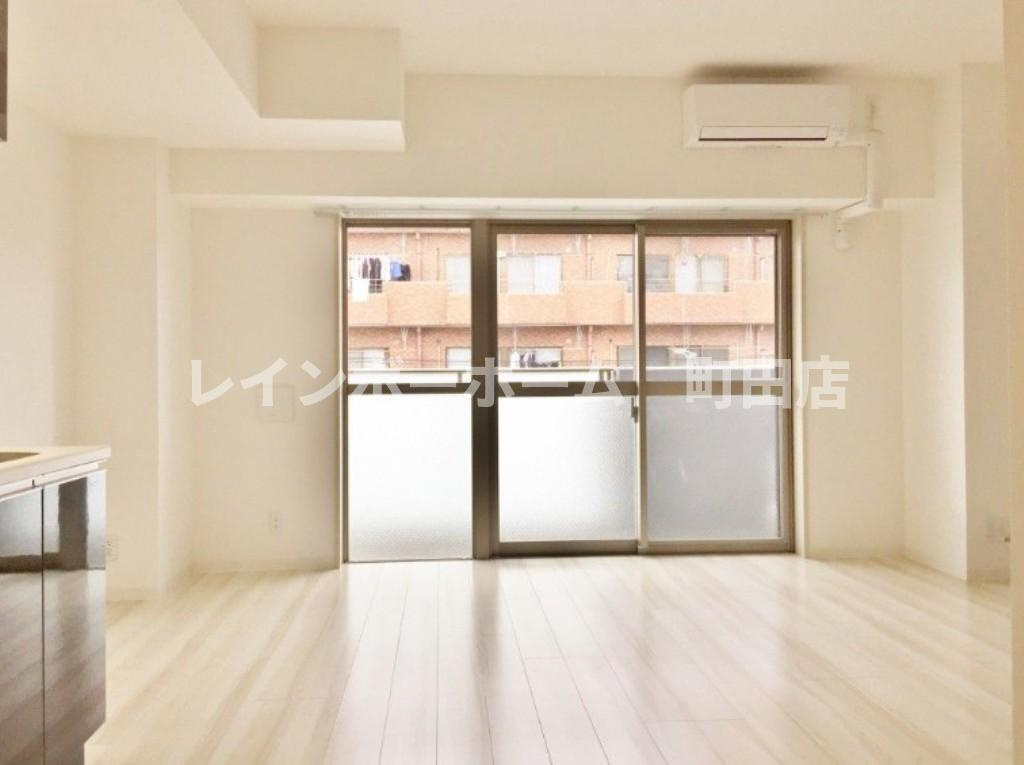 クアドリフォリエブルー※初期費用分割後払いサービス利用可能物件の居間・リビング