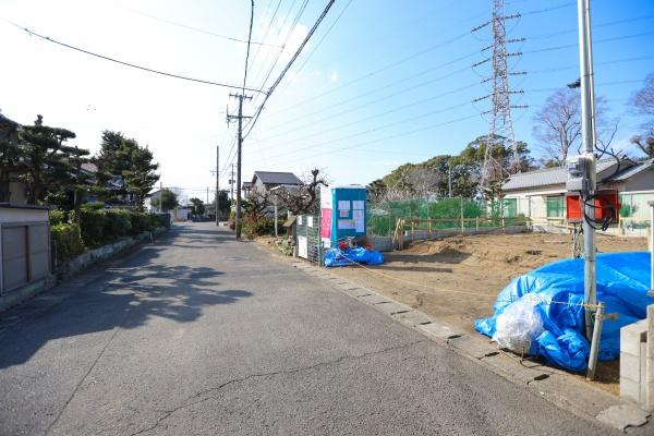 三川上第3-1号棟の前面道路含む現地写真|前面道路含む現地(2026年2月撮影)