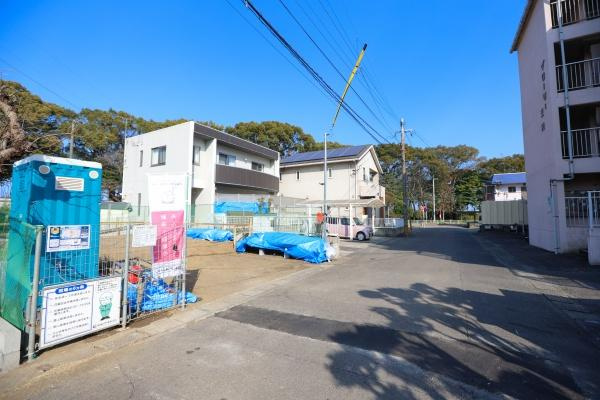 三川上第3-1号棟の前面道路含む現地写真|前面道路含む現地(2026年2月撮影)