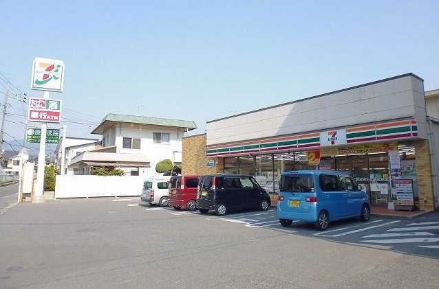ノーブル　川内　Ⅲ番館の周辺|セブンイレブンまで200m