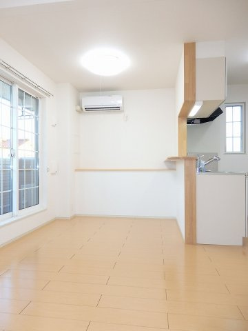 ノーブル　川内　Ⅲ番館の居間・リビング|使いやすい居間です