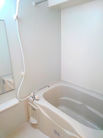 フィデール　庚午の浴室|落ち着いた空間のお風呂です